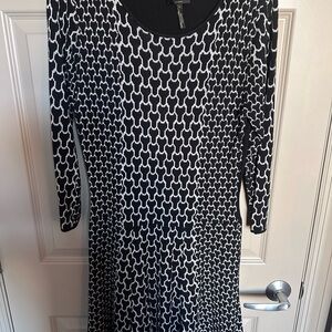 NWOT. Never Worn! Laundry By Shelli Segal Black and White Geometric Midi Dress